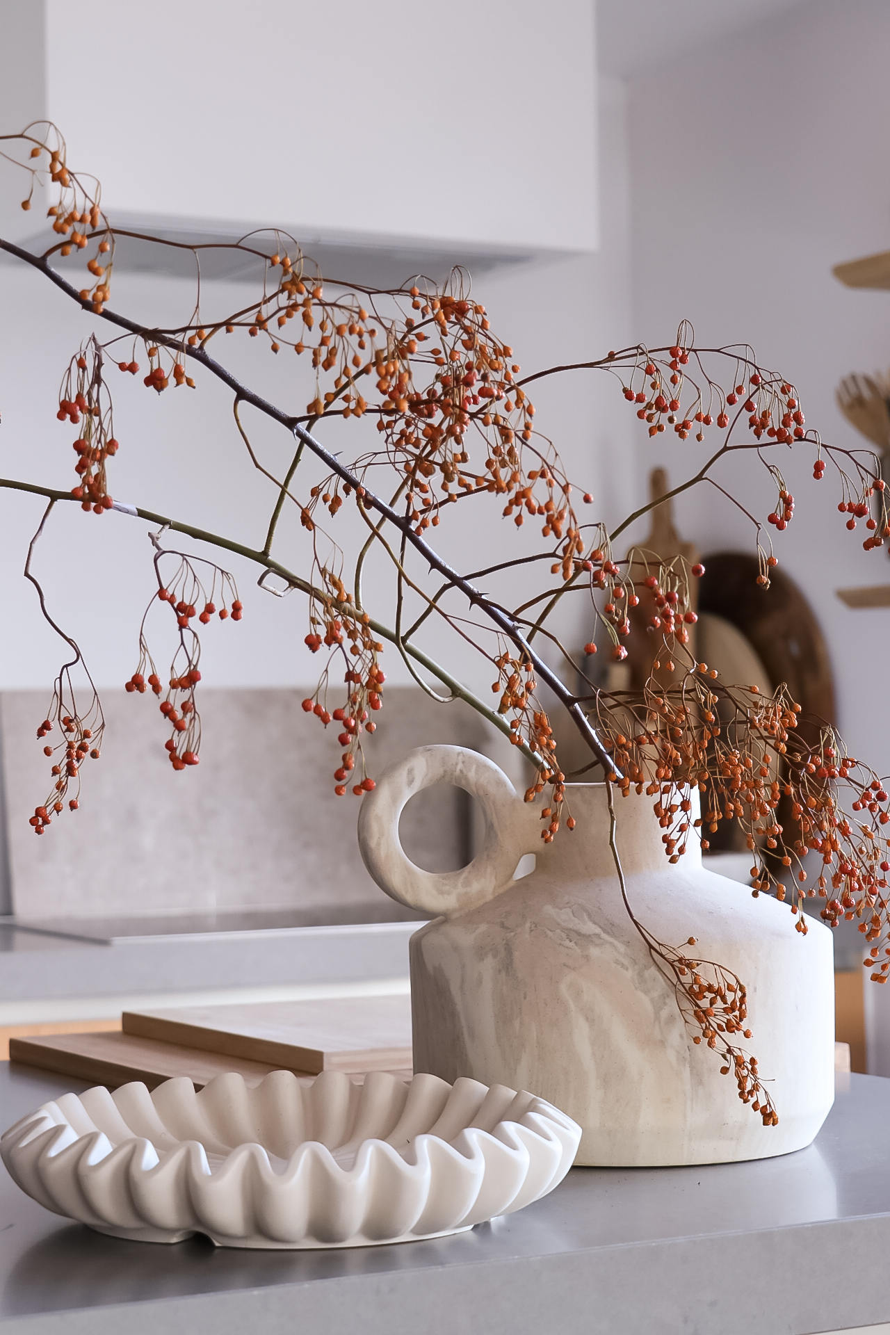 Rozenbotteltak japandi beige interieur 